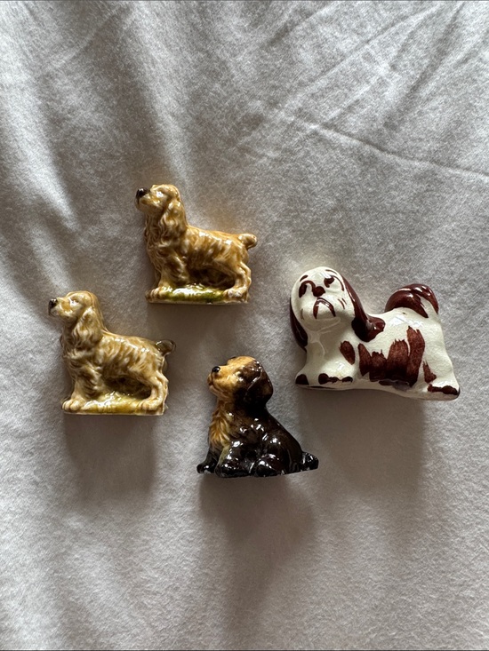 Vintage Other - Vintage Ceramic Dog Figurine Set